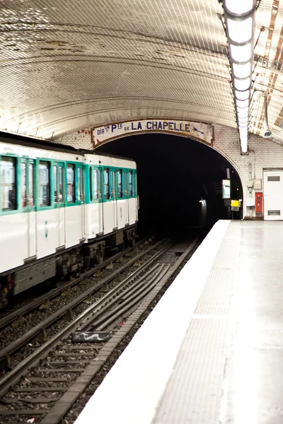Paris metro istasyonu — Stok fotoğraf