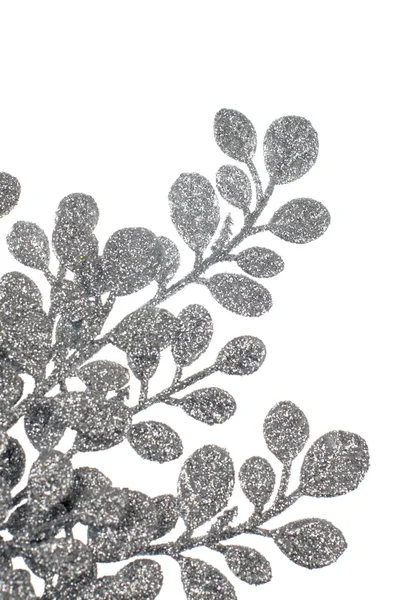Новорічні декоративні срібні листя — стокове фото