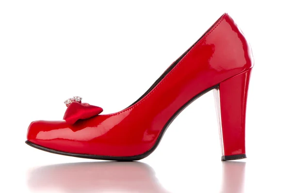 Rode hoge hak vrouwen schoen — Stockfoto