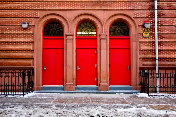 Trois portes rouges — Photo