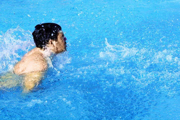 Giovane nuotatore — Foto Stock