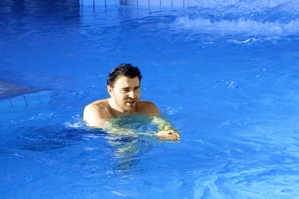 Lära sig att simma — Stockfoto