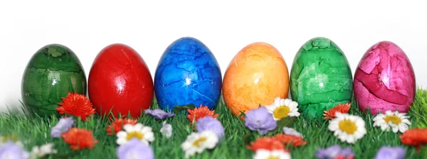Osterbanner mit bunten Eiern — Stockfoto