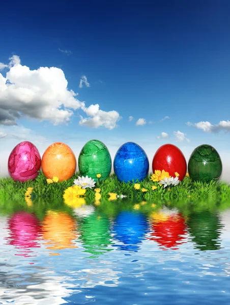 Bela mistura de ovos de Páscoa coloridos — Fotografia de Stock