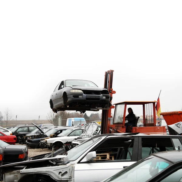 Scrap yard for old cars — Stock Photo, Image