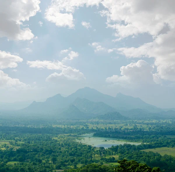 Pohled z hora sigiriya do údolí, Srí lanka (Cejlon). — Stock fotografie