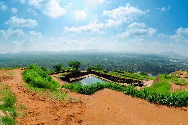 Vista desde el monte Sigiriya, Sri Lanka (Ceilán) ). — Foto de Stock