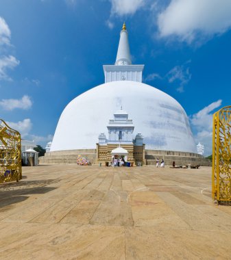 Ruvanmali Maha Stupa Anuradhapura clipart
