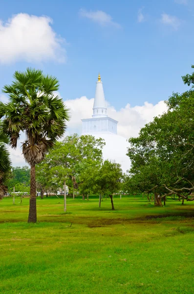 Ruvanmali Maha Stupa Anuradhapura — Photo