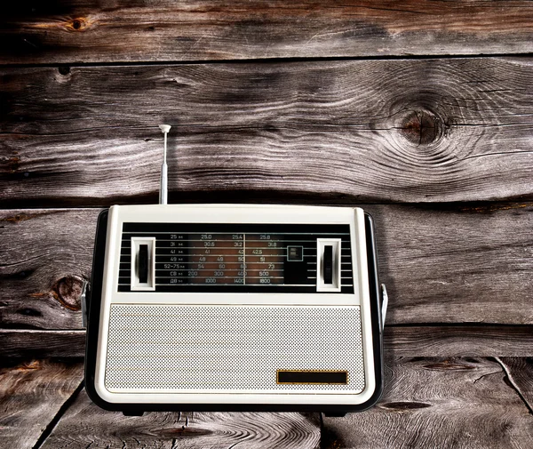 古いレトロなラジオ — ストック写真