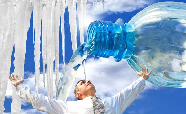 Reines Trinkwasser. das ökologische Konzept — Stockfoto