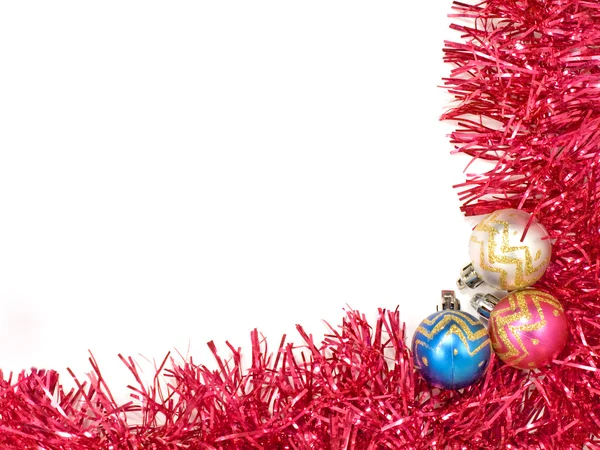色とりどりのクリスマスのボールと赤の装飾. — ストック写真