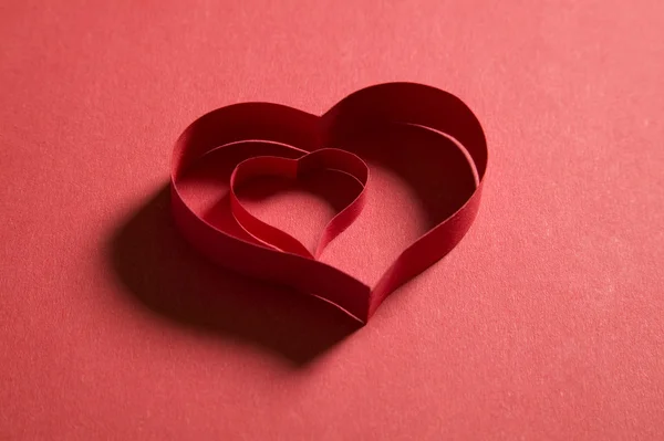 Πλαίσιο καρδιά από χαρτί, η έννοια της αγάπης — Φωτογραφία Αρχείου