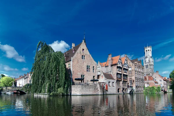 Belgium, régi Brugge csatorna — Stock Fotó