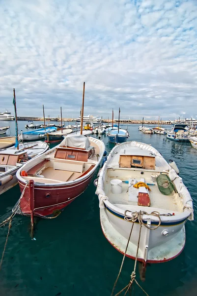 Капри, лодки — стоковое фото