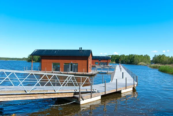 물위에 있는 집 — 스톡 사진