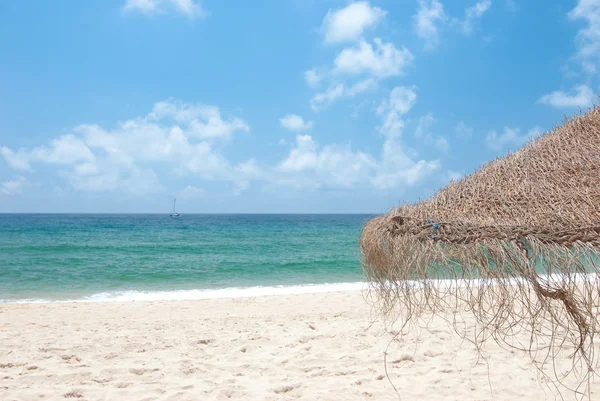 Playa desierta . — Foto de Stock