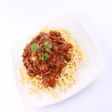 Düdük bolognese sos ile