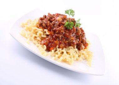 Düdük bolognese sos ile