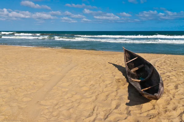 Malagasy fishing dugouts — Stock Photo, Image