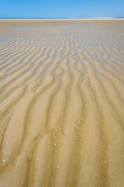Sandbank vid lågvatten — Stockfoto
