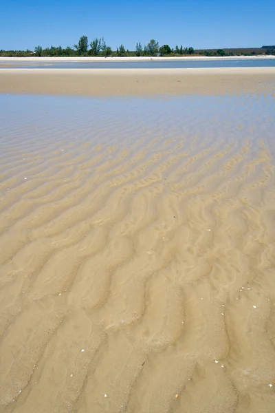 低潮时的沙洲 — 图库照片
