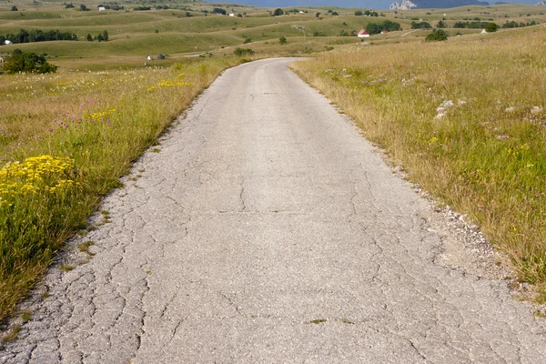 Mountain narrow route - Durmitor, Montenegro — Stock Photo, Image