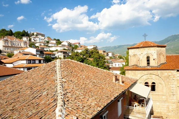 Церковь Святой Софии и город Охрид . — стоковое фото