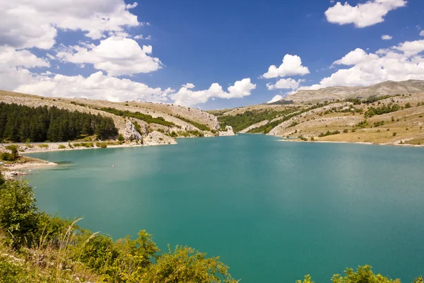 See am Fluss Zalomska - Bosnien und Herzegowina — Stockfoto