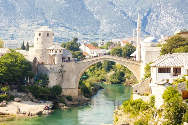 Blick auf alte Brücke - Mostar — Stockfoto