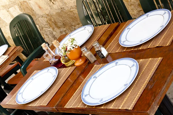 Éttermi asztal - Dubrovnik — Stock Fotó