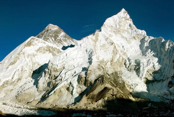 Vista serale dell'Everest e del Nuptse da Kala Patthar — Foto Stock