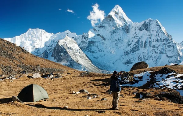 Ama Dablam with tent and man — Stock Photo, Image