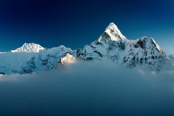 Ama Dablam