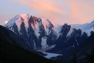 Evening panorama -masei valley Altai - Russia clipart