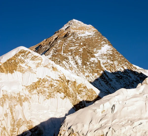 Vista serale dell'Everest e del Nuptse da Kala Patthar — Foto Stock