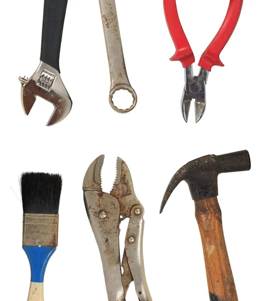 Grunge sucio viejo hogar herramientas martillo, cepillo, tenazas, llave inglesa —  Fotos de Stock