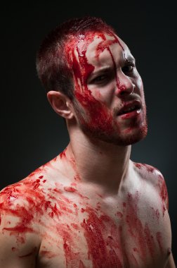 Kanlı man.studio portresi