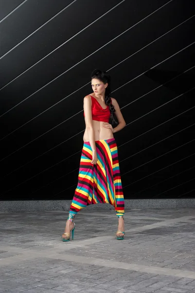 Fashion model in colorful outfit — Stock Photo, Image