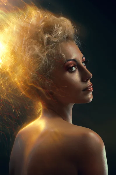 불타는 머리와 금발의 초상화 — 스톡 사진