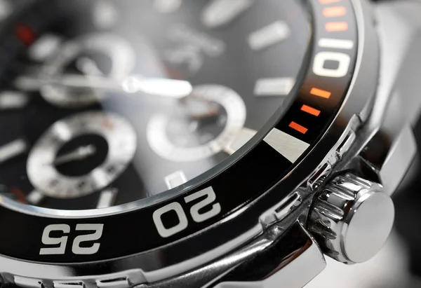 Luxusní muže hodinky detail — Stock fotografie