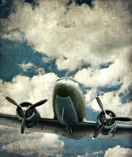 Ancien avion militaire — Photo