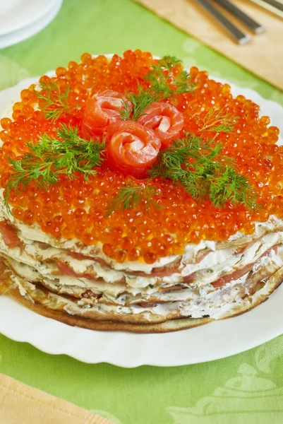 Pancakes pie with red caviar, cream cheese and salmon — Stock Photo, Image