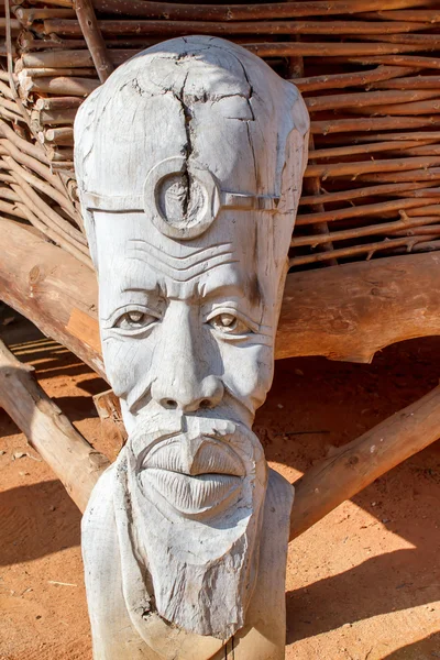 African carved wooden statue — Stock Photo, Image