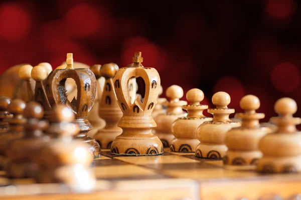 Chess board focus to white king — Stock Photo, Image