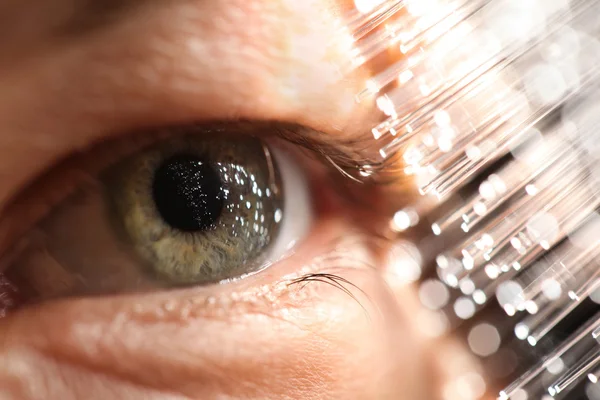 Волоконна оптика та технологія очей — стокове фото