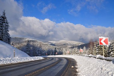 Dağlara giden yol