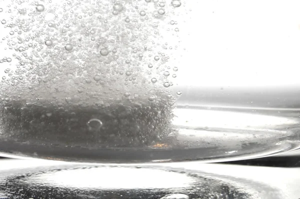 Compressa in acqua di vetro — Foto Stock