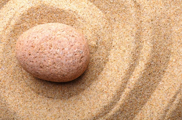 Piedra Zen con hoja — Foto de Stock