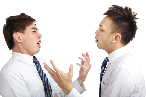 Dwóch biznesmenów kłóci się i izoluje na białym. — Zdjęcie stockowe